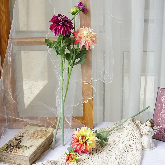 2 têtes de dahlias artificiels en soie