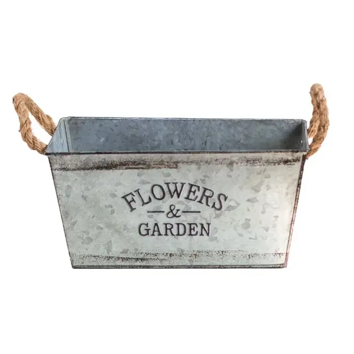 Pots de fleurs en fer galvanisé