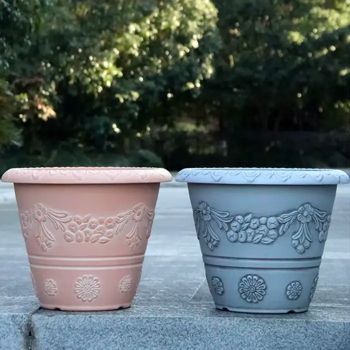 Nouveau pot de fleurs en plastique épaissi et renforcé pour la culture du Pothos