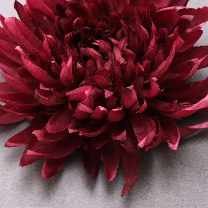 Tête de chrysanthème d'acacia doré de style européen simulé