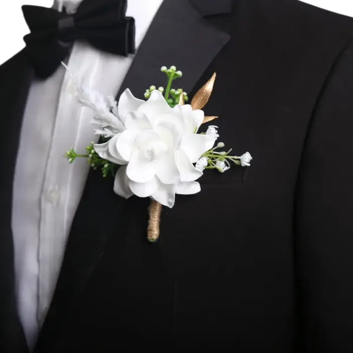 Fleurs artificielles pour marié