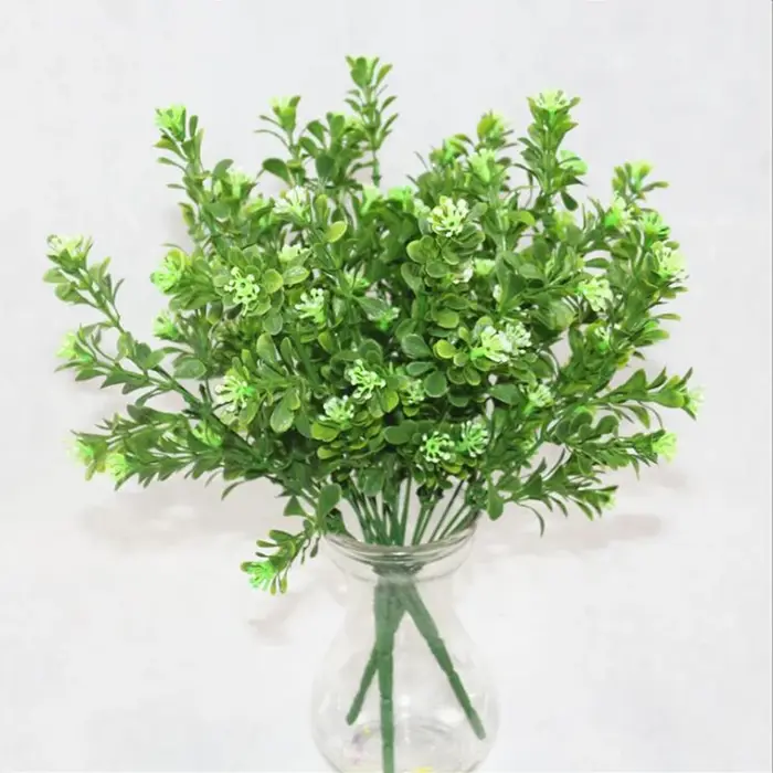Plantes artificielles en plastique d'eucalyptus