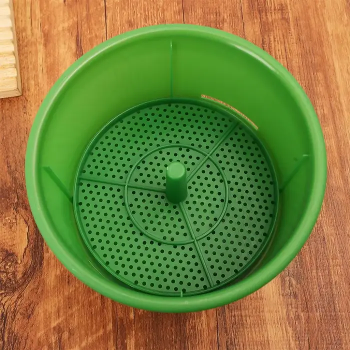 Pots empilables pour pépinière
