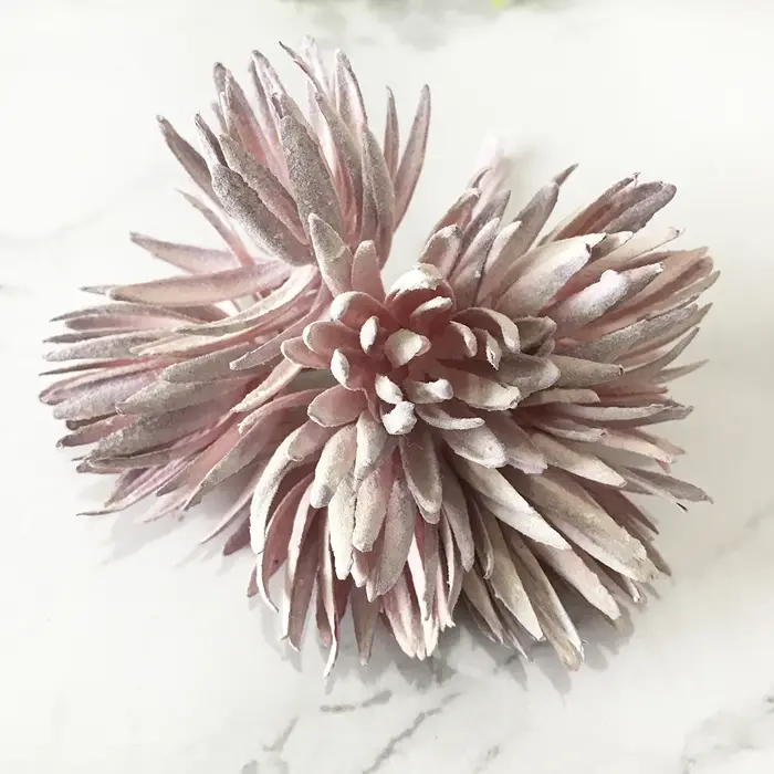 Fleur artificielle de cône de pin
