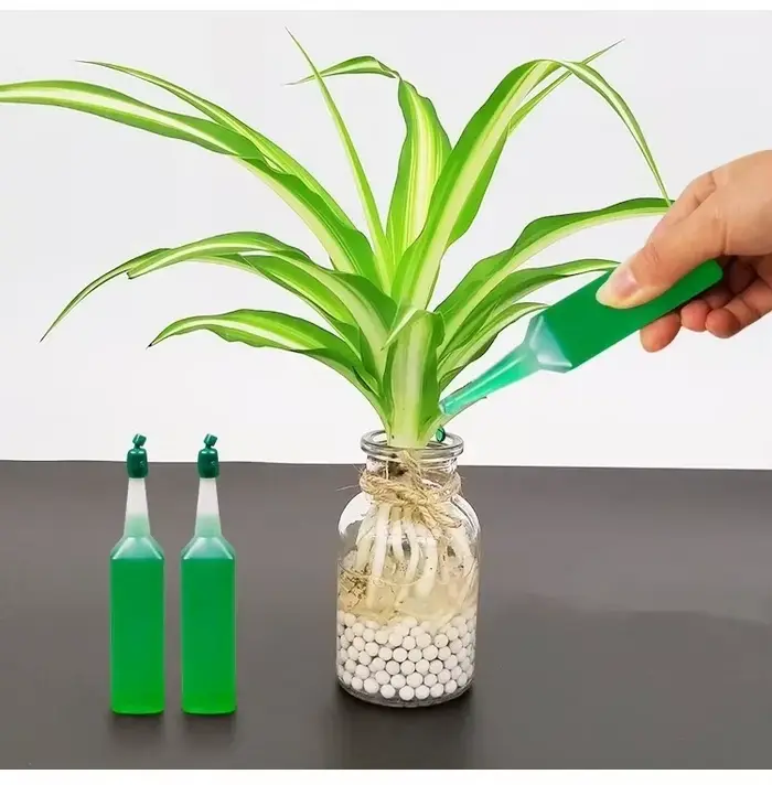 Engrais liquide pour plantes hydroponiques
