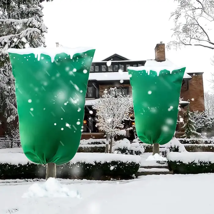 Housse de protection pour plantes d'hiver