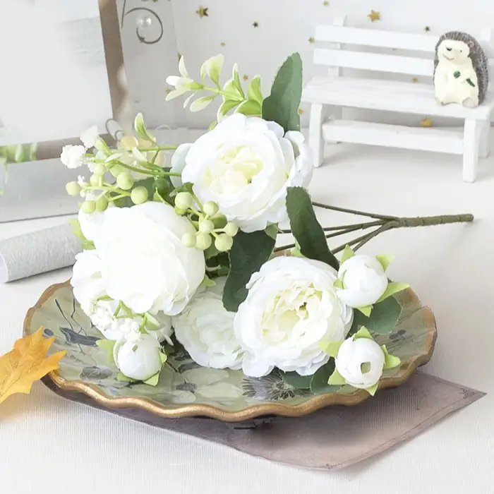 Bouquet de pivoines artificielles élégantes pour mariages et décoration intérieure