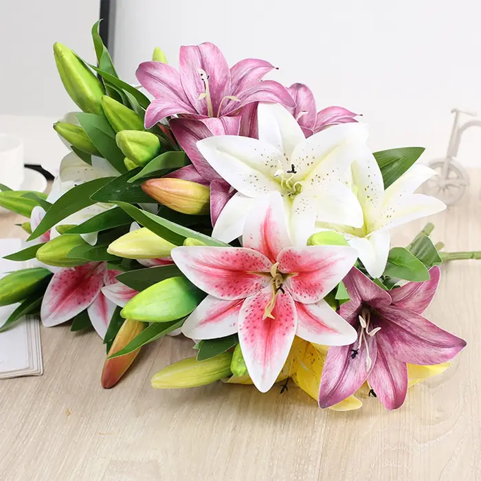 Fleurs artificielles, branche de lys au toucher réel