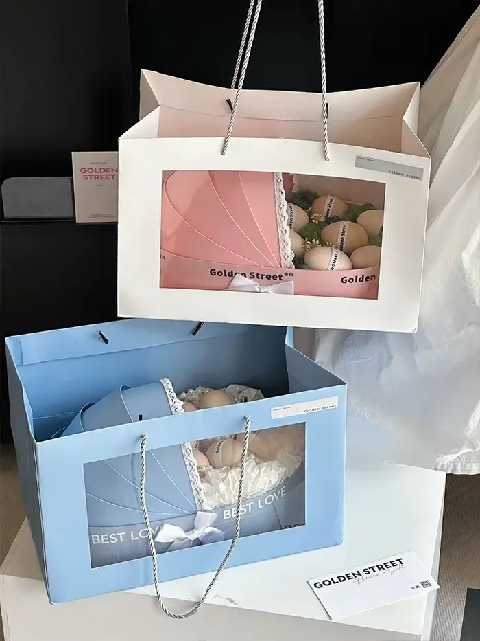 Boîte à Fleurs en Carton avec Sac