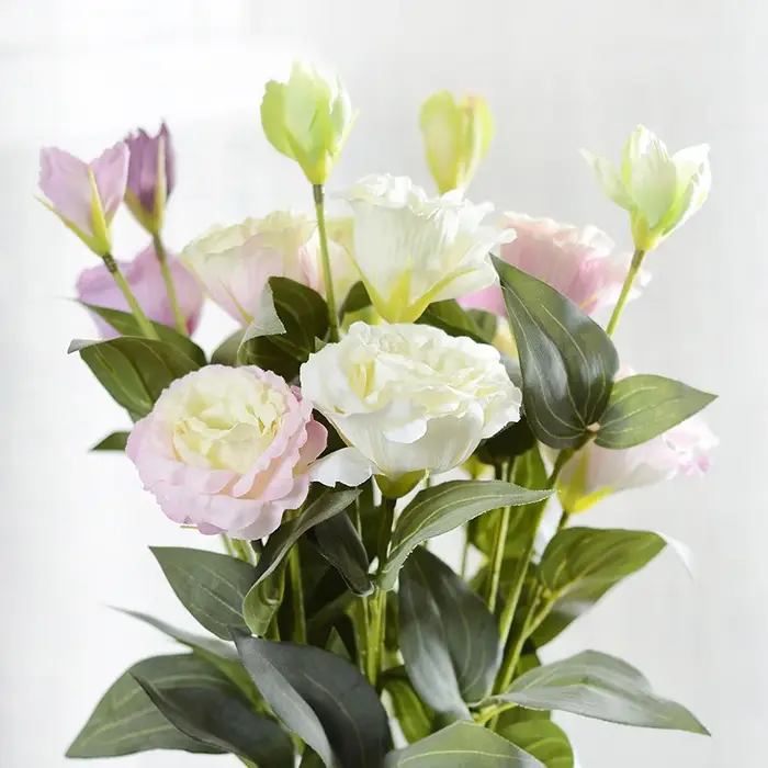Fleur d'Eustoma artificielle