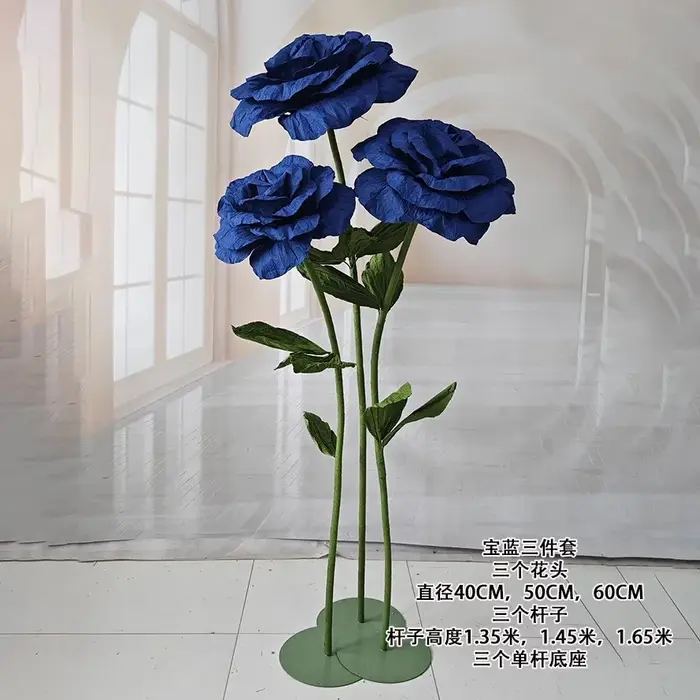 Supports de fleurs roses en papier