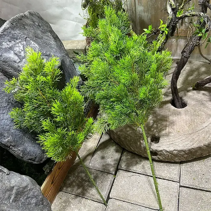 1 branche de pin artificielle verte de 32 à 48 cm