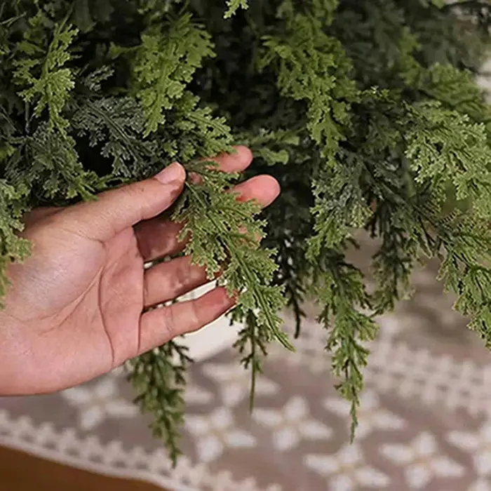 1pc Plante Artificielle Feuilles De Noël Arbre Partie Maison Chambre Décoration de Table En Plein Air Cour Matériaux Fleur De Mariage Accessoire