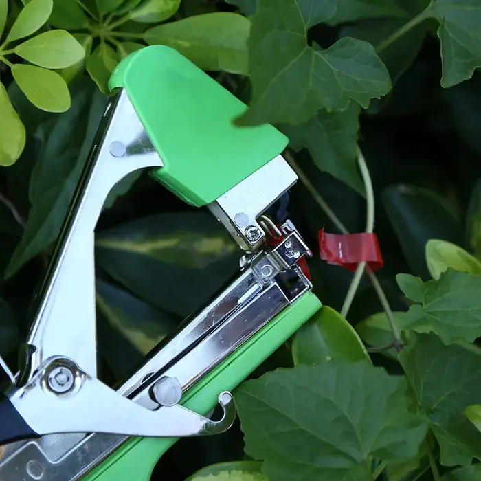 Machine à attacher les plantes de jardin