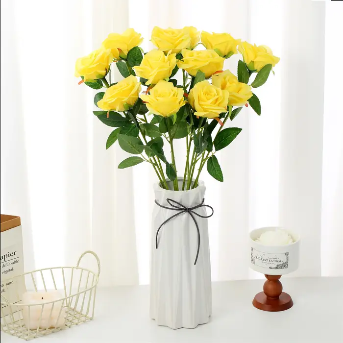 Rose artificielle jaune en soie à longue tige pour la décoration de la maison