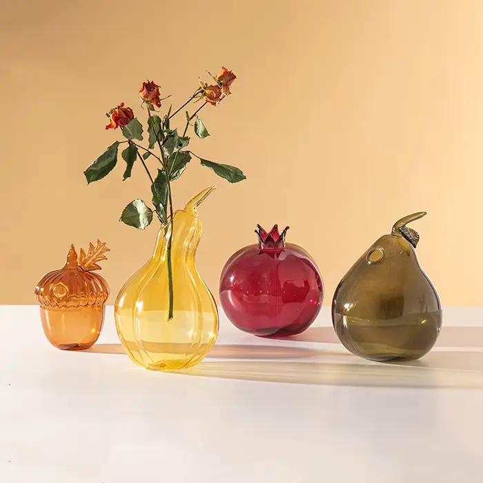 Vase à grenade en verre