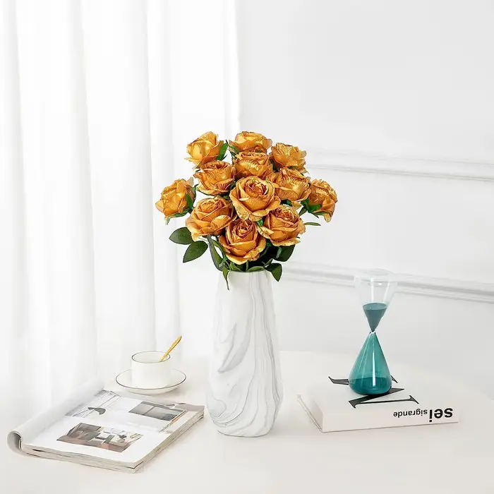 Rose artificielle dorée à longue tige pour la maison