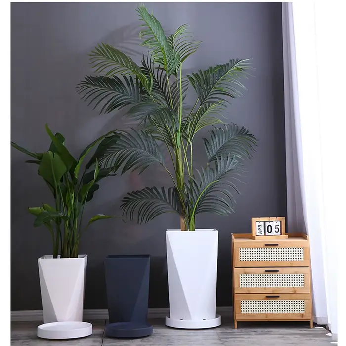 Jardinière de jardin en plastique de grande taille