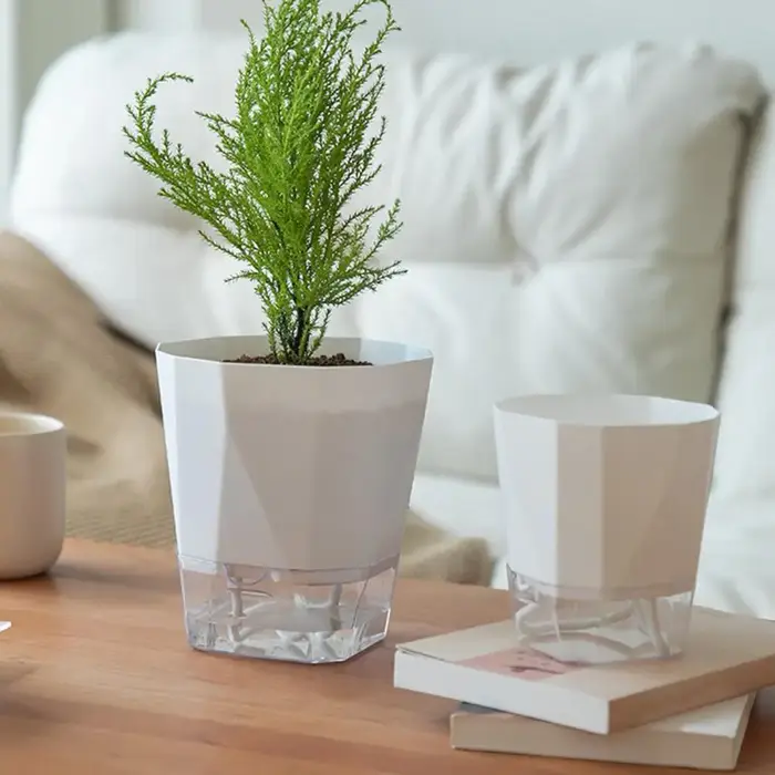 Pot de fleurs auto-arrosant avec réservoir d'eau latéral transparent