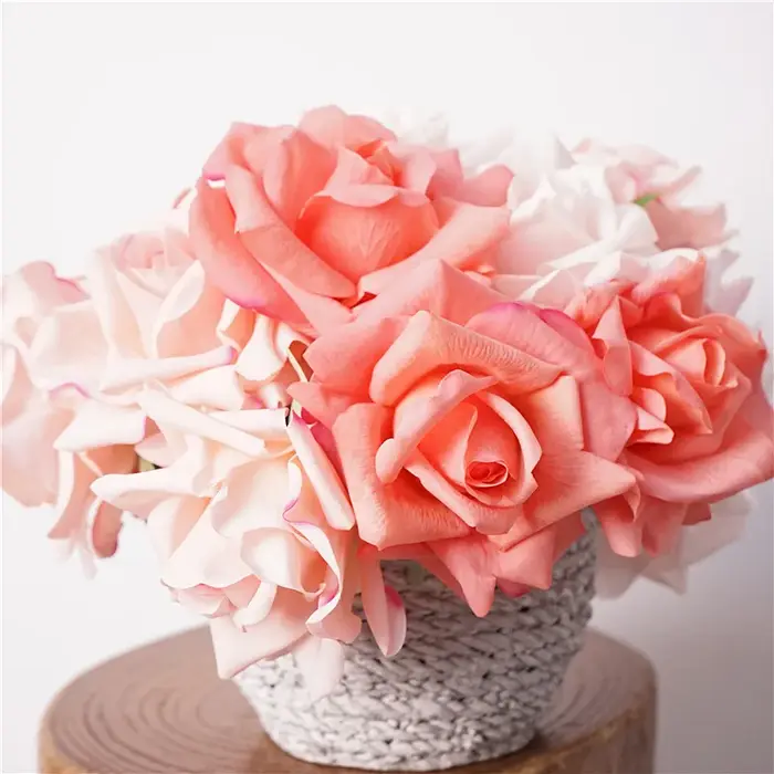 Bouquet de roses hydratant à bord bouclé