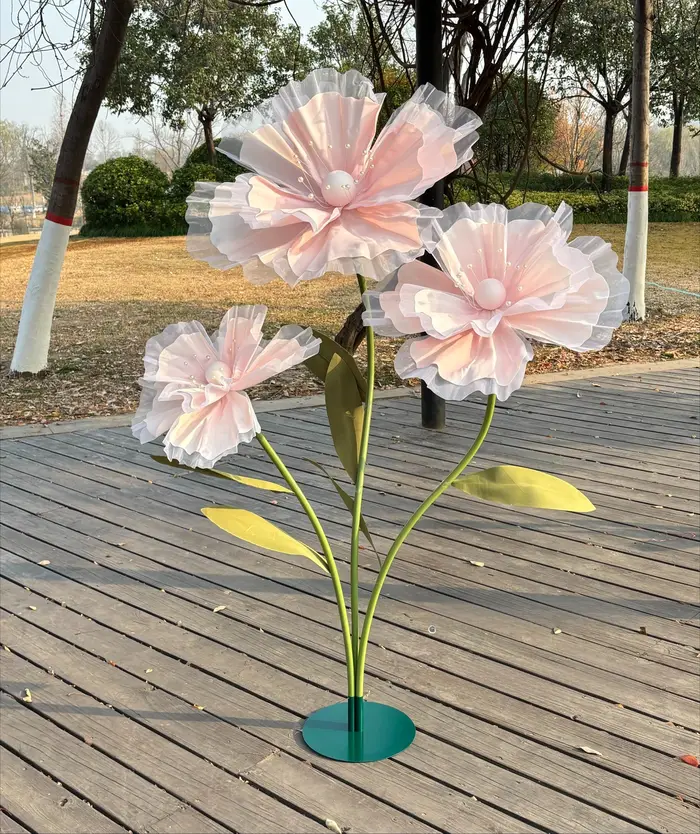 Grandes fleurs artificielles 3D en soie et maille