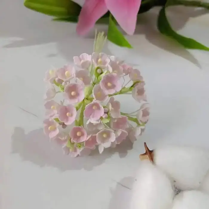 Mini bouquet de roses artificielles en papier