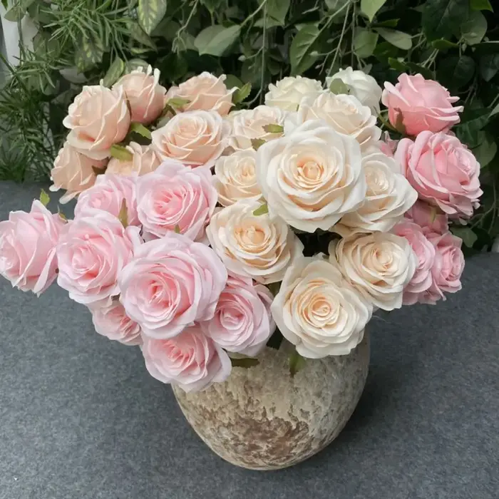 Arrangement floral, 9 têtes de roses