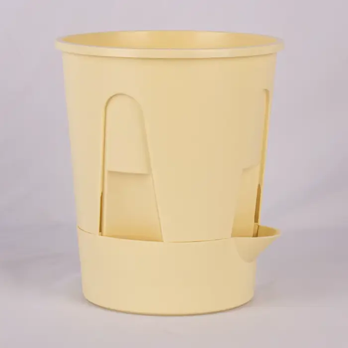 Pot de fleurs auto-absorbant en plastique