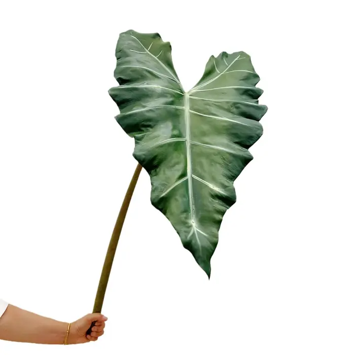 Plante verte en PU simulée