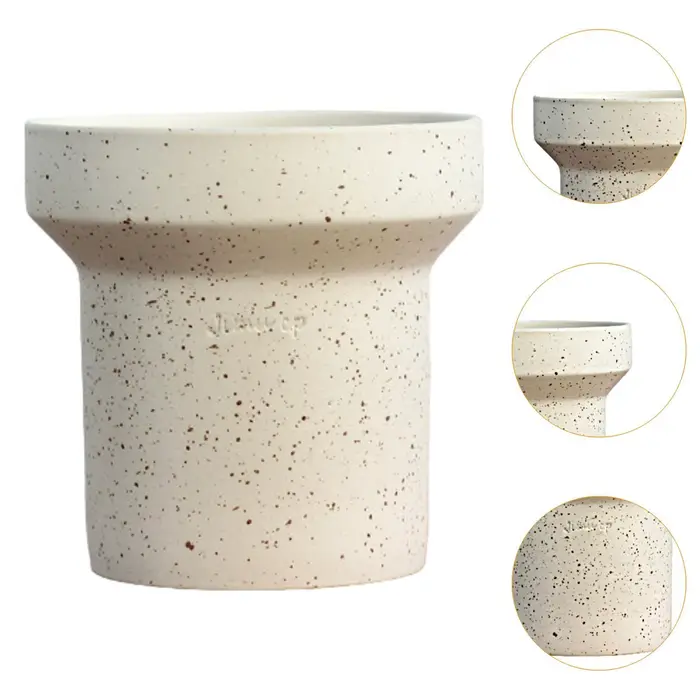 Pot de fleurs, jardinière délicate
