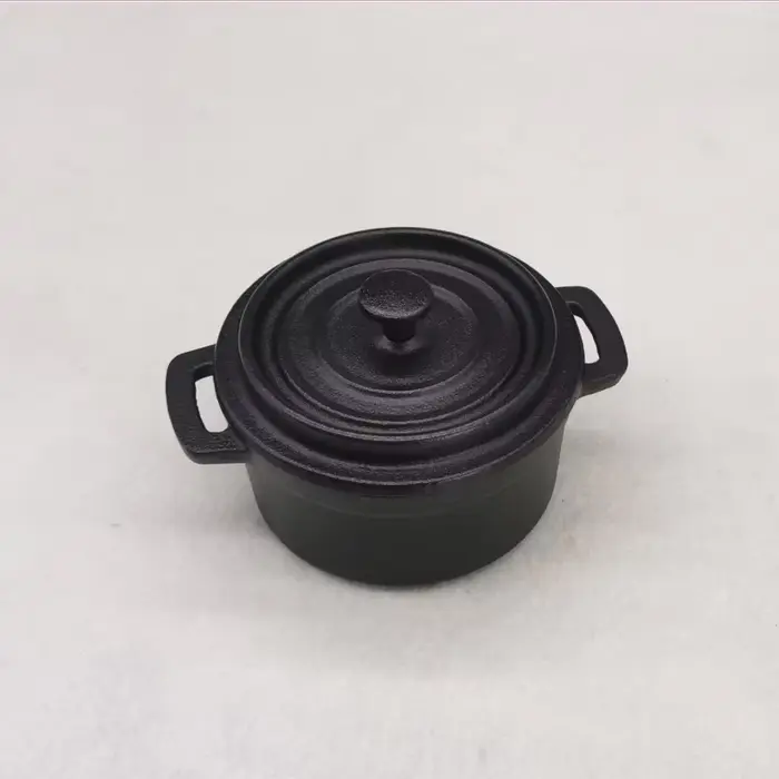 Mini pot en fonte de 10 cm