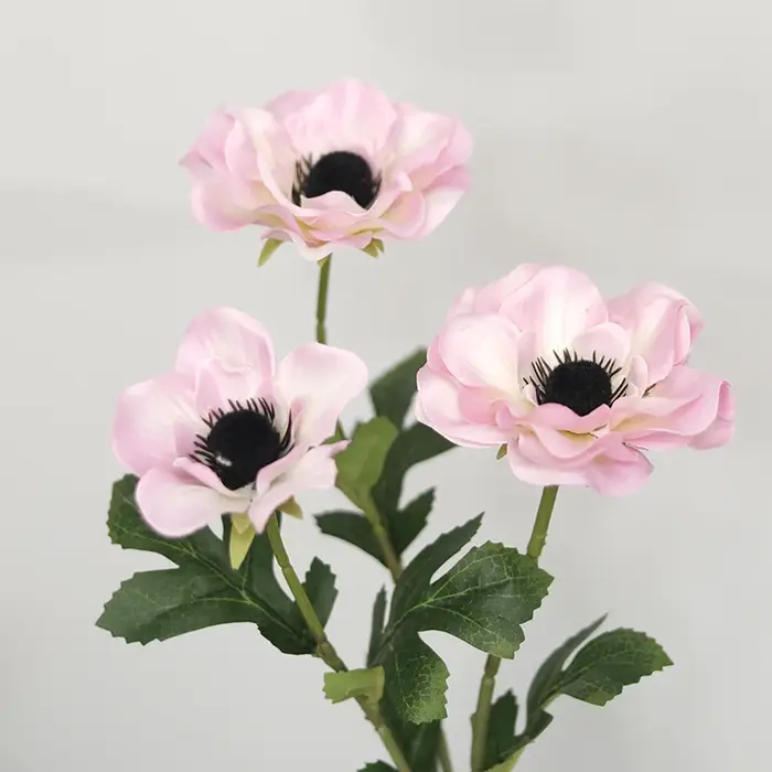 Fausses fleurs d'anémone à 3 têtes