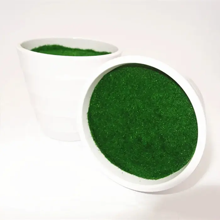 Plantes artificielles en pot
