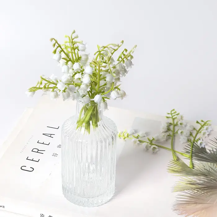 Plante artificielle en forme de cloche