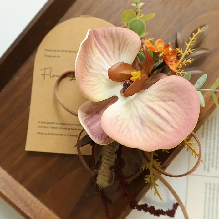 25069 Boutonnière Phalaenopsis pour hommes