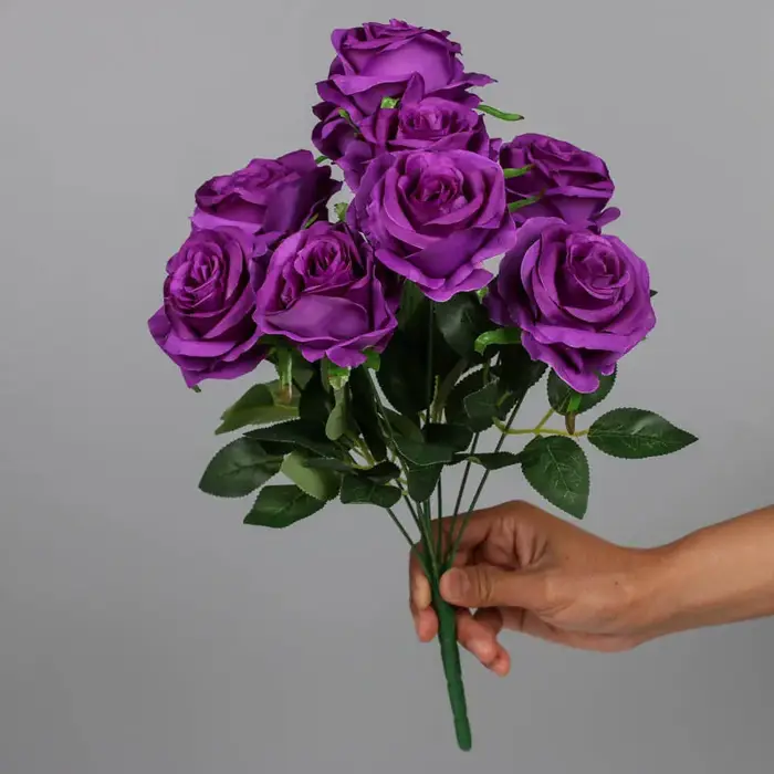 Bouquet de Roses Artificielles Blanches et Rouges