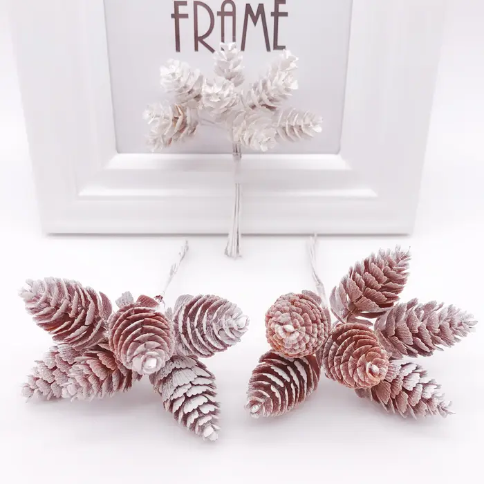 Fleurs artificielles en forme d'ananas