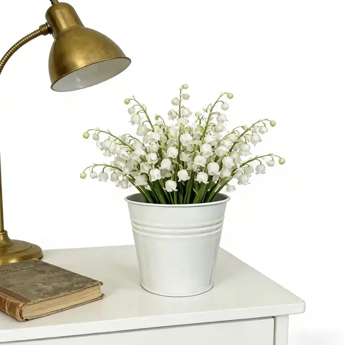 Boîte de 9 pots en métal blanc