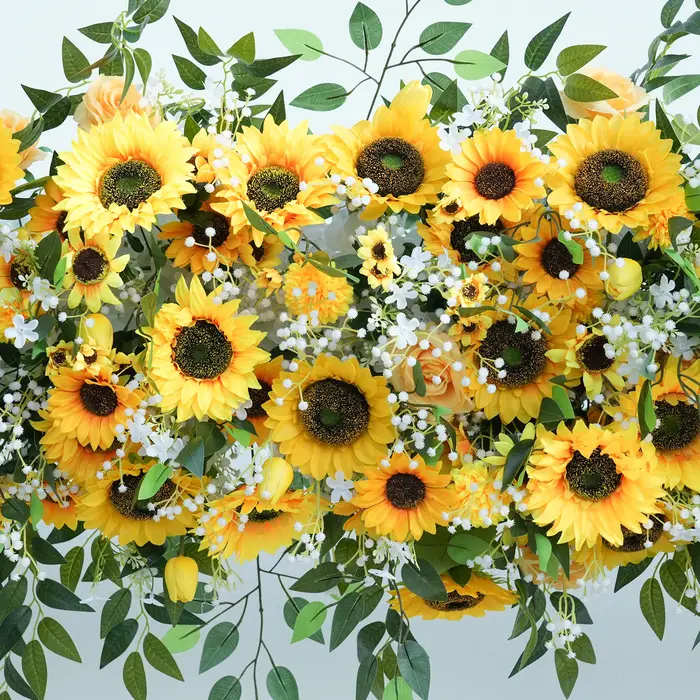 XUELY X9196 Composition florale artificielle de tournesols et verdure pour toile de fond de mariage