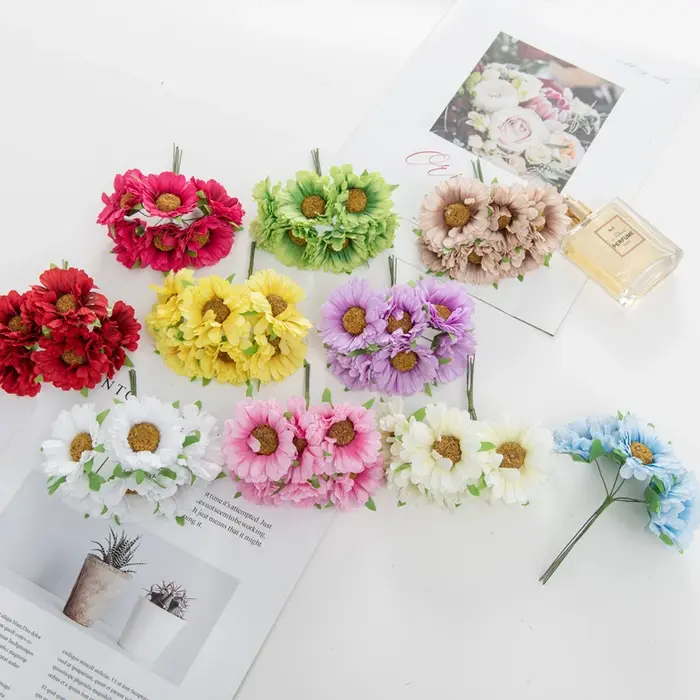 Fleurs artificielles décorations du nouvel an maison chambre Table mariage extérieur couronne décorative soie marguerite Gerbera bricolage boîte-cadeau