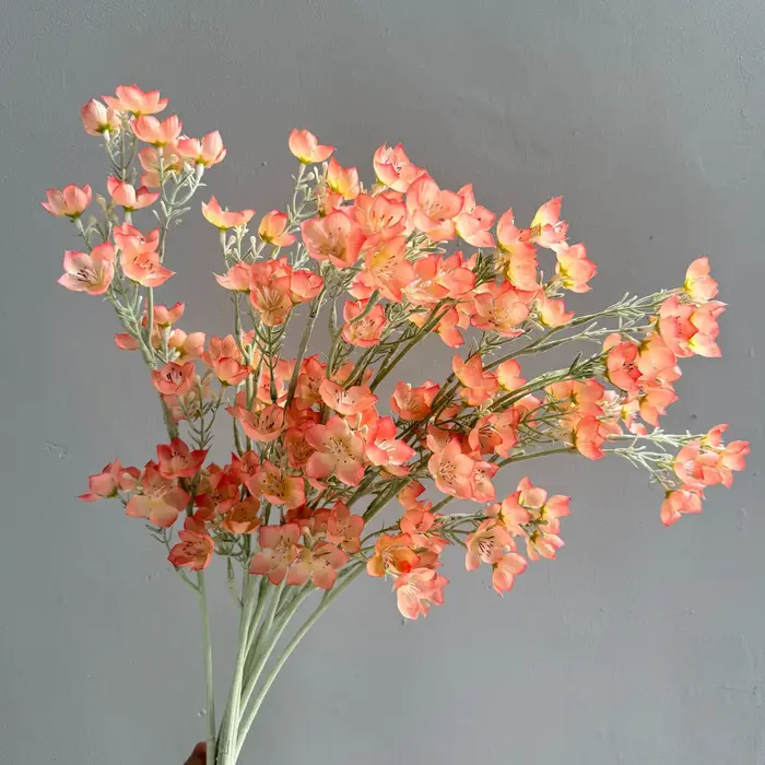 Lot de 6 fleurs artificielles en soie