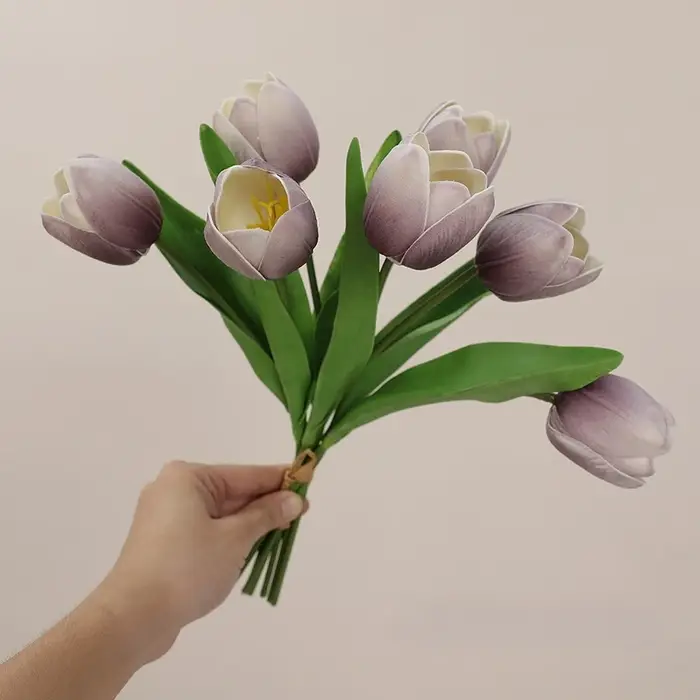 Bouquet de tulipes rondes à 7 têtes
