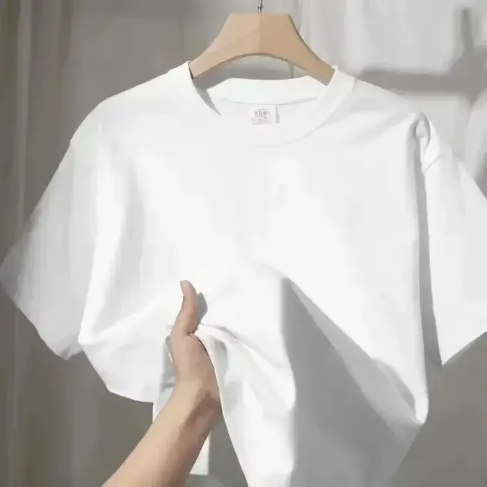 T-shirt à motif de plantes pour femme