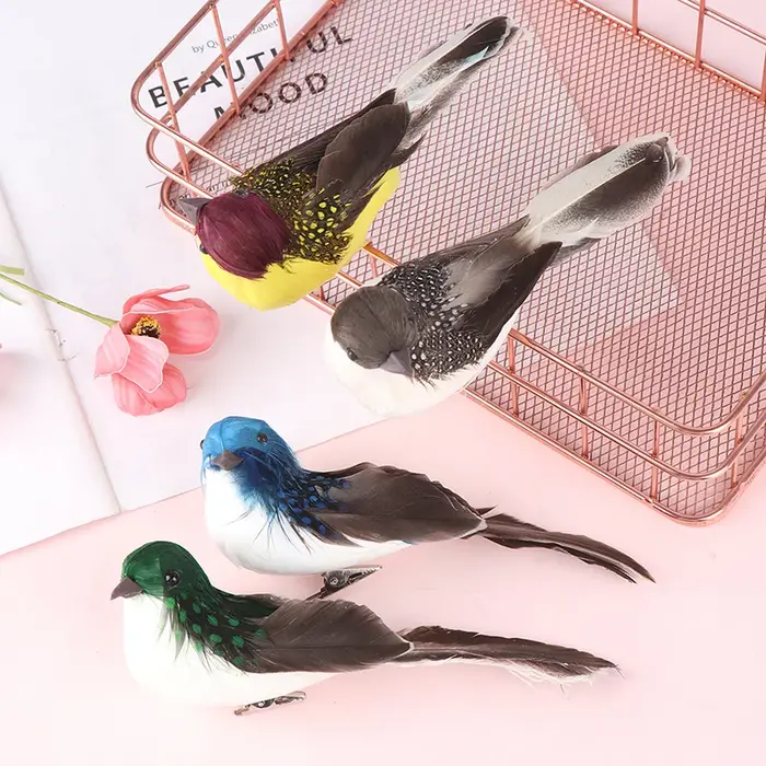 Mini colombes artificielles en plumes et mousse pour décoration de mariage