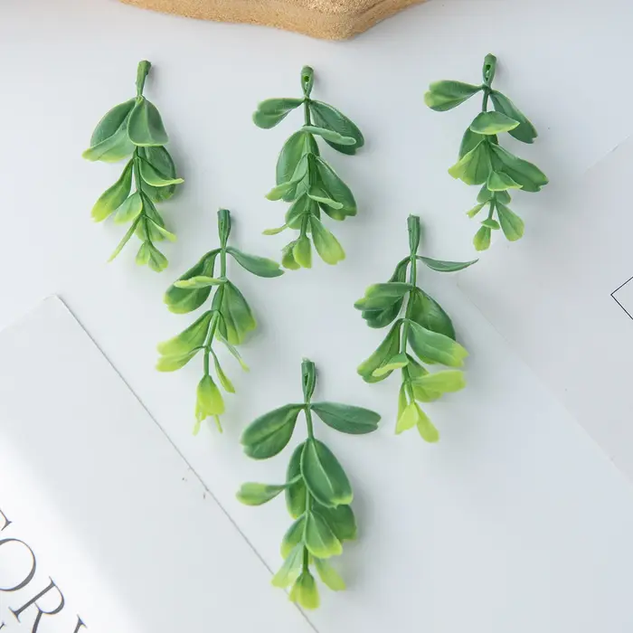 Feuilles de plantes artificielles