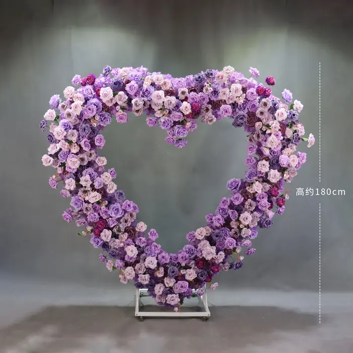 Arche florale en métal faite à la main en forme de cœur de rose - Décoration écologique pour événeme