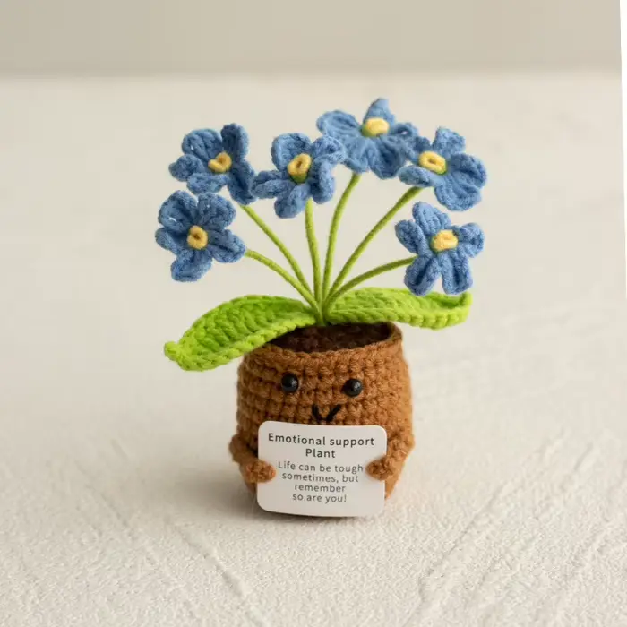 Plante artificielle tricotée en pot