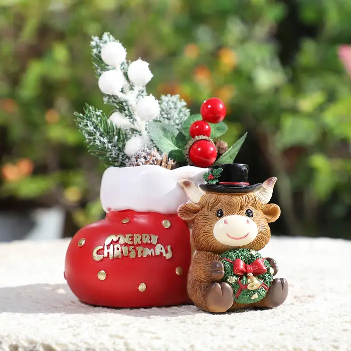 Pot de fleurs en résine en forme de vache des Highlands de Noël pour plantes succulentes, mini ornement de bureau, décoration de jardin féerique