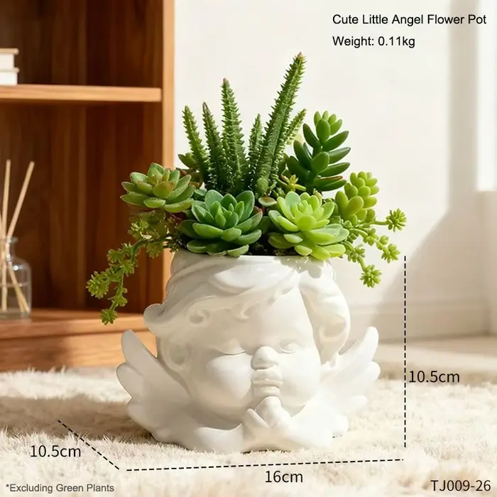 Joli pot de fleurs en forme d'ange