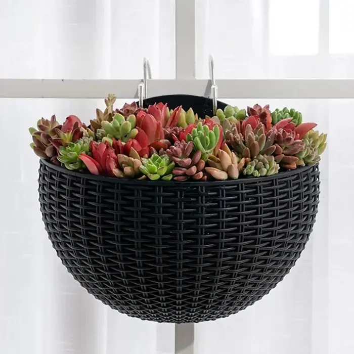 Pot de fleurs mural exquis en plastique